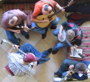 Bluegrass jamming